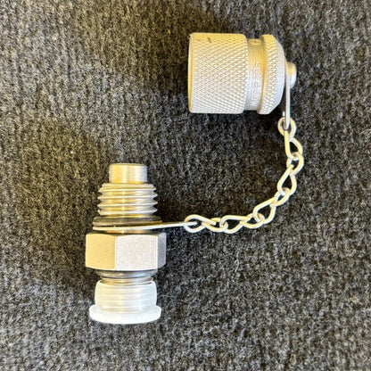 SCA-EMA3/9-16UNF 9/16" UNF Male Test Point - M16 x 2mm Steel Cap.